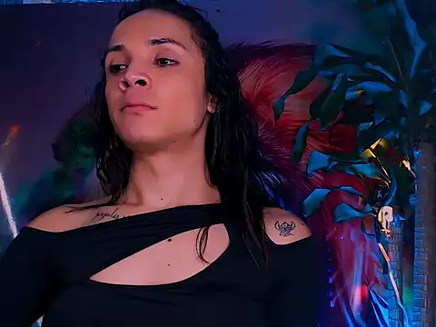 Cristal Gem1 online show from October 22, 2025, 4:35 am