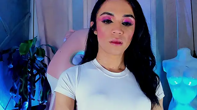 Snapshot of Cristal_Gem1 chatting on June 28, 2026, 9:04 am Cristal Gem1 online show from June 28, 2026, 9:04 am