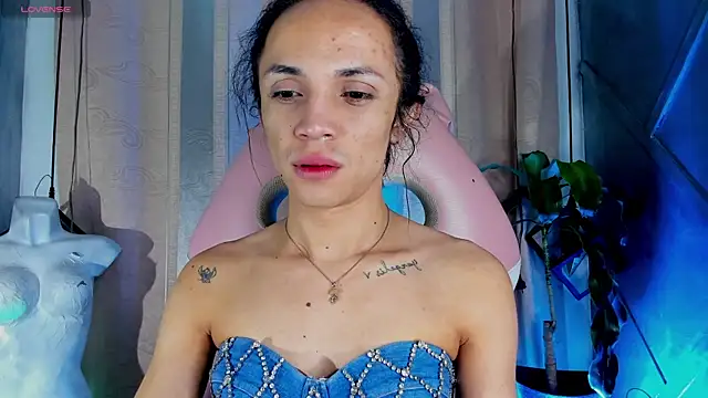 Snapshot of Cristal_Gem1 chatting on July 28, 2026, 11:05 am Cristal Gem1 online show from July 28, 2026, 11:05 am
