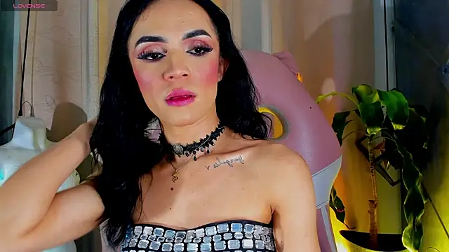 Snapshot of Cristal_Gem1 chatting on July 29, 2026, 8:56 am Cristal Gem1 online show from July 29, 2026, 8:56 am