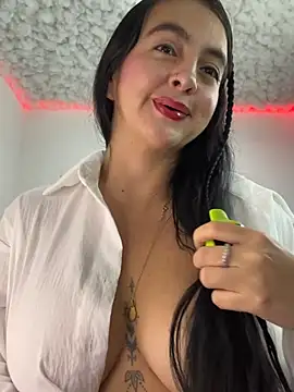 salo-rousee online show from March 25, 2026, 5:02 am