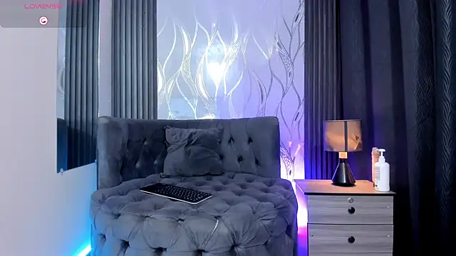 oliver mr  online show from January 7, 2026, 1:24 pm