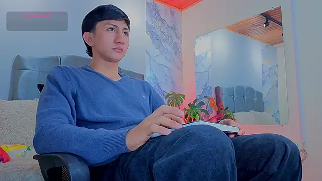 oliver mr  online show from April 8, 2026, 8:09 pm