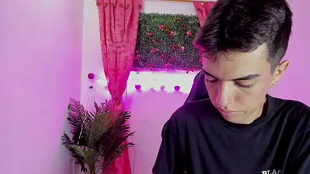 dylan 202520  online show from September 10, 2025, 11:32 am