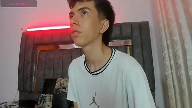 dylan 202520  online show from November 21, 2025, 11:31 am