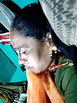 Pooja750 online show from September 13, 2025, 3:23 pm