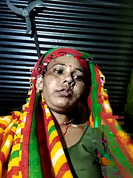 Pooja750 online show from September 18, 2025, 8:11 pm