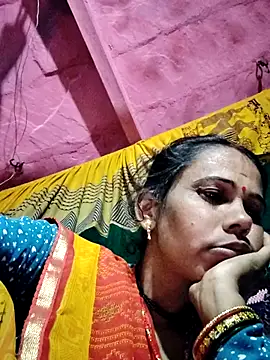 Pooja750 online show from December 15, 2025, 11:42 pm