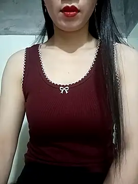 Vyvyy06 online show from September 15, 2025, 4:45 am