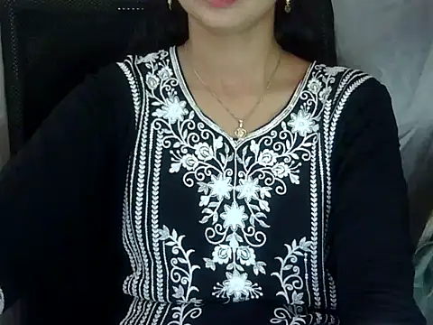 Snapshot of Rahat_S chatting on June 18, 2026, 9:25 am Rahat S online show from June 18, 2026, 9:25 am