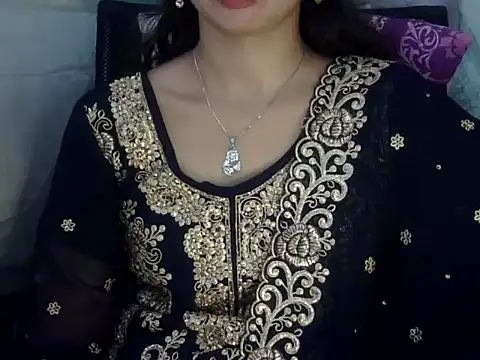 Snapshot of Rahat_S chatting on June 19, 2026, 8:29 am Rahat S online show from June 19, 2026, 8:29 am