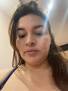 sarahreyess 11 online show from March 26, 2026, 11:05 am