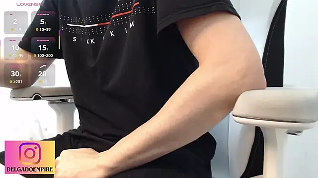 delgadopollon1991 online show from March 8, 2026, 11:41 pm