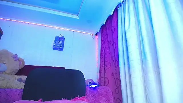 SemerHott online show from April 19, 2026, 6:10 pm