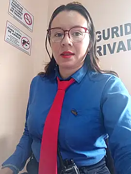 Hannah-colx online show from November 11, 2025, 3:34 pm