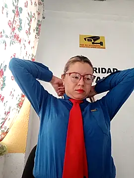 Hannah-colx online show from November 28, 2025, 6:21 pm