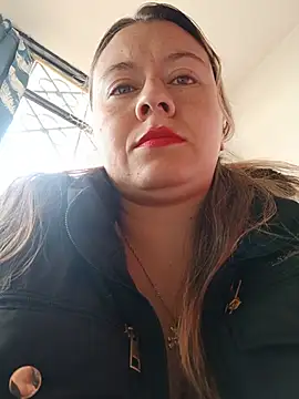 Snapshot of Hannah-colx chatting on June 29, 2026, 5:35 pm Hannah-colx online show from June 29, 2026, 5:35 pm