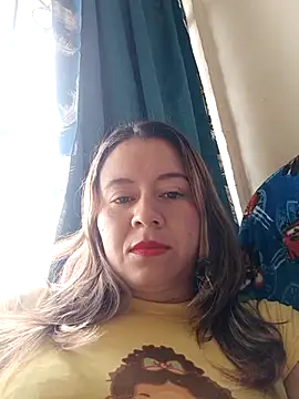 Snapshot of Hannah-colx chatting on July 16, 2026, 2:12 pm Hannah-colx online show from July 16, 2026, 2:12 pm