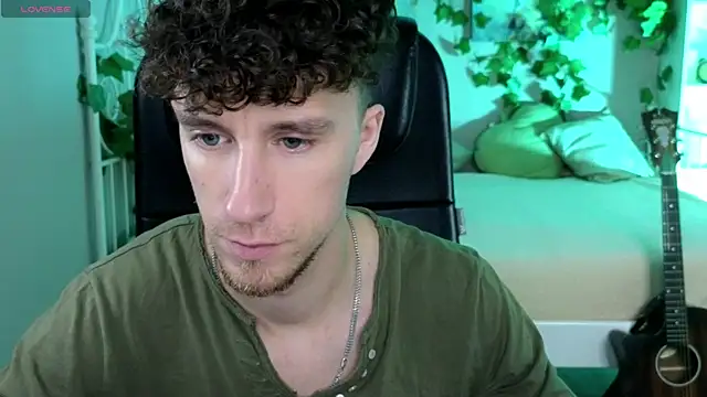 mark caron online show from November 12, 2025, 8:19 pm