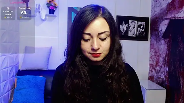 Eva Roussell online show from September 30, 2025, 2:44 pm