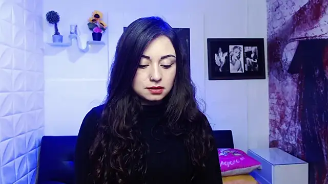 Eva Roussell online show from October 25, 2025, 2:35 pm