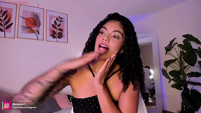 Snapshot of miss_curazao chatting on June 25, 2026, 1:15 pm miss curazao online show from June 25, 2026, 1:15 pm