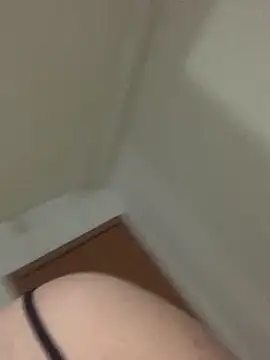 anjinhabs online show from November 7, 2025, 12:32 am