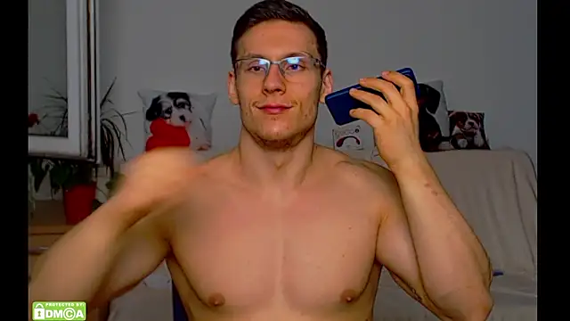 ZeinMiracles online show from March 8, 2026, 10:46 pm