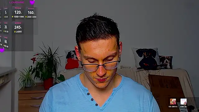 ZeinMiracles online show from March 26, 2026, 9:42 pm