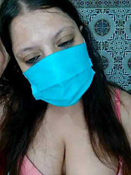 Snapshot of Hot-lino chatting on July 8, 2026, 2:38 am Hot-lino online show from July 8, 2026, 2:38 am