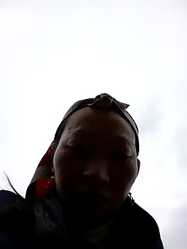 tcm-cute online show from October 22, 2025, 2:12 am