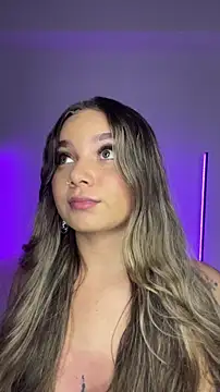 AnnyLopezzz  online show from November 18, 2025, 4:50 am