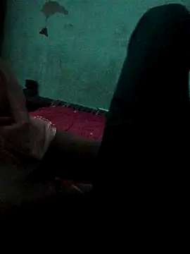 Snapshot of parmila203 chatting on March 17, 2026, 5:49 pm parmila203 online show from March 17, 2026, 5:49 pm