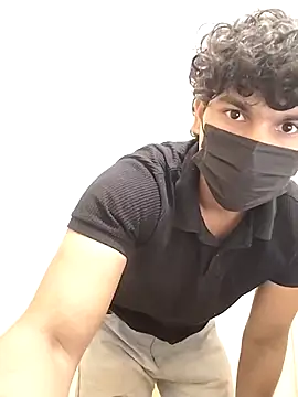 Snapshot of Goodmens5 chatting on November 10, 2025, 11:53 am Goodmens5 online show from November 10, 2025, 11:53 am