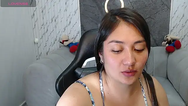 Ivony18 b online show from December 14, 2025, 3:17 pm