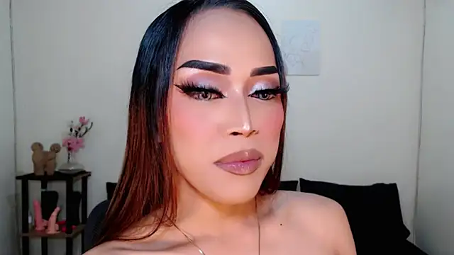 Snapshot of Lessandra_Lust chatting on September 11, 2025, 3:12 pm Lessandra Lust online show from September 11, 2025, 3:12 pm