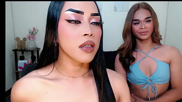 Snapshot of Lessandra_Lust chatting on September 23, 2025, 4:32 pm Lessandra Lust online show from September 23, 2025, 4:32 pm