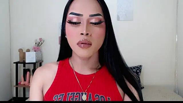 Snapshot of Lessandra_Lust chatting on October 6, 2025, 11:02 pm Lessandra Lust online show from October 6, 2025, 11:02 pm