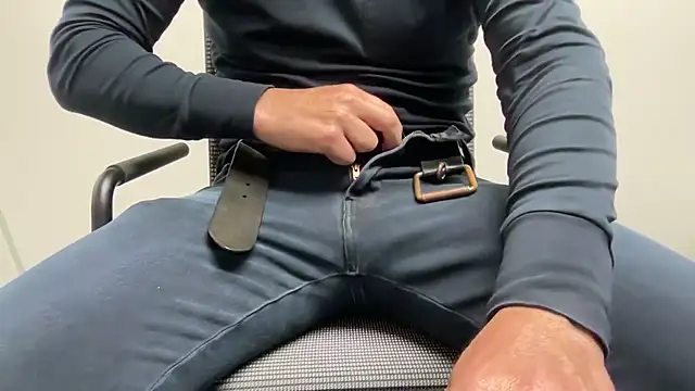 harrys74 online show from October 27, 2025, 4:22 pm