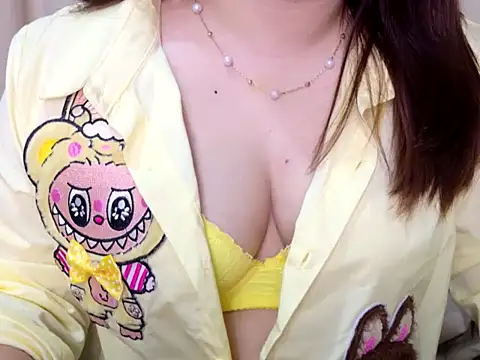 sizzling alice online show from September 9, 2025, 6:18 pm