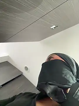 AlannaEvons online show from December 16, 2025, 3:28 pm