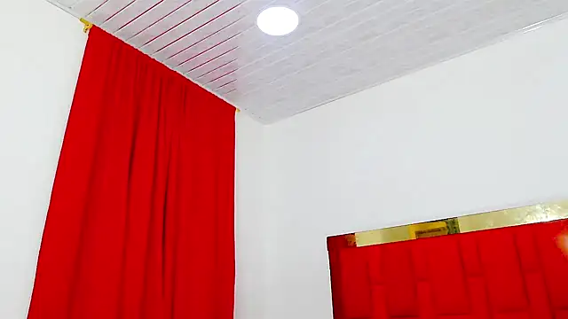 jamesrodriguez44 online show from November 8, 2025, 3:18 am