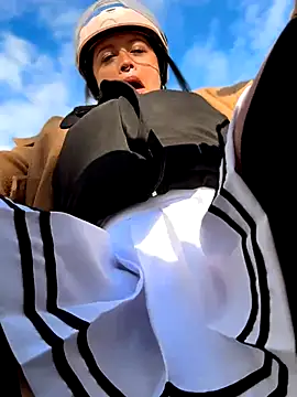 Snapshot of -Mia1 chatting on January 7, 2026, 12:18 pm -Mia1 online show from January 7, 2026, 12:18 pm