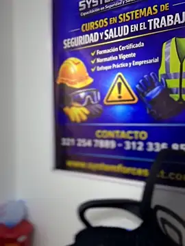 Snapshot of -Mia1 chatting on March 4, 2026, 12:22 pm -Mia1 online show from March 4, 2026, 12:22 pm