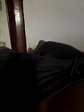 negaobr00 online show from October 10, 2025, 1:21 pm