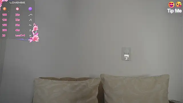 Roxybeautyy online show from March 24, 2026, 9:31 pm