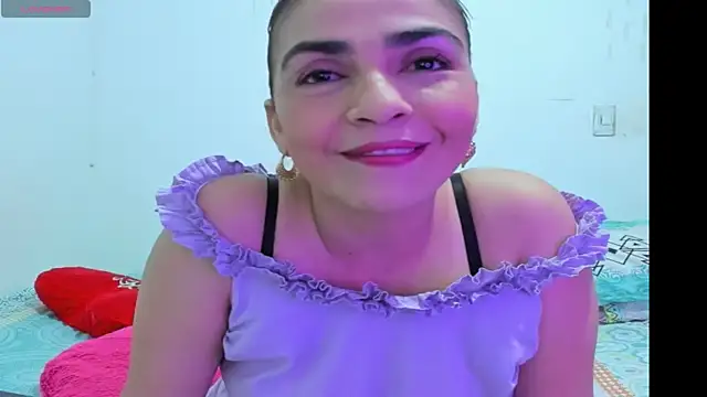 woman rosse online show from September 19, 2025, 11:27 pm