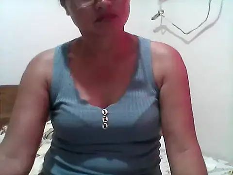 nathalie0045 online show from October 14, 2025, 12:00 am