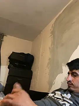 Snapshot of Arce92 chatting on October 9, 2025, 12:03 pm Arce92 online show from October 9, 2025, 12:03 pm