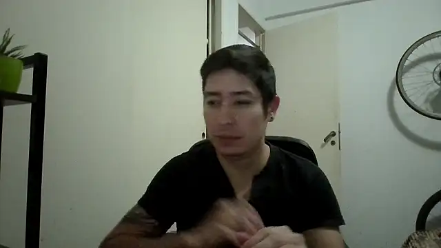 Snapshot of 9999Alez chatting on May 22, 2026, 2:51 am 9999Alez online show from May 22, 2026, 2:51 am